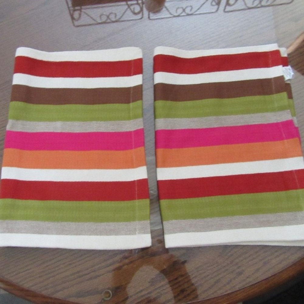 only 2  New Placemat Multicolor🎁Bundle 4 for $20